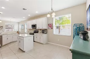 12424 Brick Cobblestone Dr, Riverview, FL 33579 - Photo 17