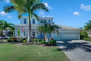 826 Manns Harbor Dr, Apollo Beach, FL 33572 - Photo 1