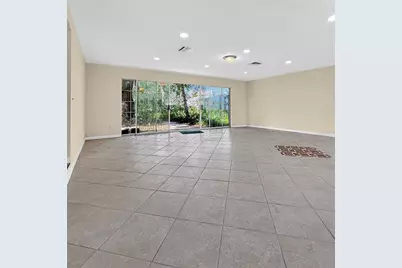 17220 Estes Road, Lutz, FL 33548 - Photo 7