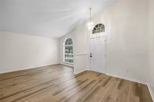 25818 Bloomsbury Ct, Land O Lakes, FL 34639 - Photo 5