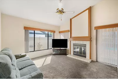 2309 Walden Place N, Plant City, FL 33566 - Photo 9