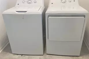 3023 Adams Cross Dr, Zephyrhills, FL 33540 - Photo 15