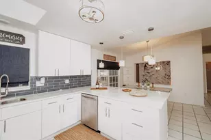 403 Bigstaff Ct, Winter Haven, FL 33884 - Photo 9