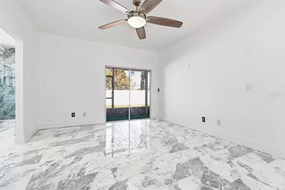 905 Clearcreek Drive, Tampa, FL 33613 - Photo 23