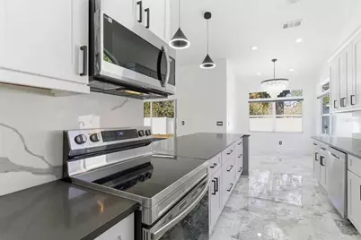 905 Clearcreek Drive, Tampa, FL 33613 - Photo 19