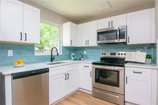 3708 W Tyson Ave, Tampa, FL 33611 - Photo 15