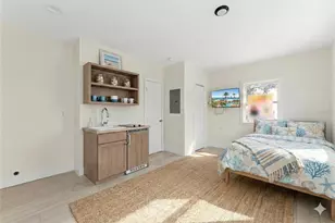 483 E Shore Dr, Clearwater, FL 33767 - Photo 7