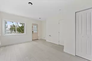 483 E Shore Dr, Clearwater, FL 33767 - Photo 13