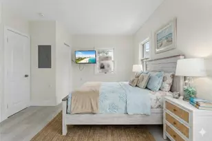 483 E Shore Dr, Clearwater, FL 33767 - Photo 5