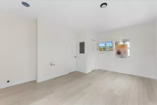 483 E Shore Dr, Clearwater, FL 33767 - Photo 15