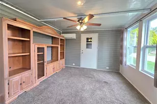 37407 Sandra Ave, Zephyrhills, FL 33542 - Photo 35