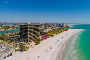 7650 Bayshore Dr, Treasure Island, FL 33706 - Photo 3