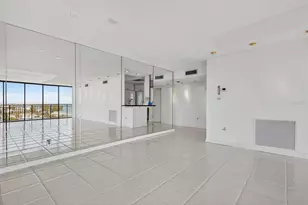 7650 Bayshore Dr, Treasure Island, FL 33706 - Photo 19