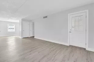 1275 85th Ave N, Saint Petersburg, FL 33702 - Photo 3