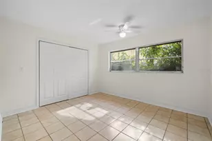 5254 Venetian Blvd NE, Saint Petersburg, FL 33703 - Photo 19