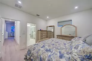 323 15th St N, Saint Petersburg, FL 33705 - Photo 33