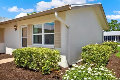 3146 37th Lane S #A, Saint Petersburg, FL 33711 - Photo 3