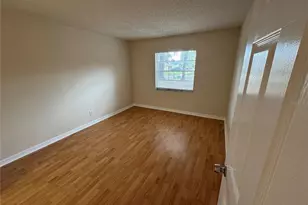 1904 Peppertree Dr, Oldsmar, FL 34677 - Photo 9