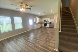 35123 White Water Lily Wy, Zephyrhills, FL 33541 - Photo 5