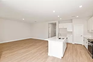 9753 SW 62nd Ct, Ocala, FL 34476 - Photo 11