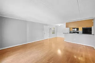 108 Alameda Ct, Tampa, FL 33609 - Photo 9