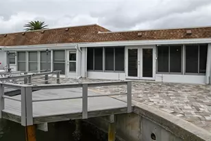 350 Boca Ciega Point Blvd, Saint Petersburg, FL 33708 - Photo 21