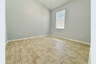 30542 Tremont Drive, Wesley Chapel, FL 33543 - Photo 7