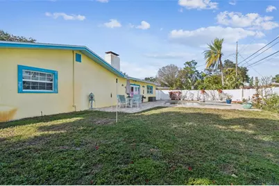 461 Deville Drive E, Largo, FL 33771 - Photo 31