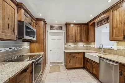 461 Deville Drive E, Largo, FL 33771 - Photo 15