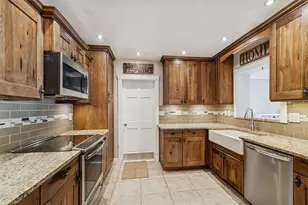 461 Deville Dr E, Largo, FL 33771 - Photo 15