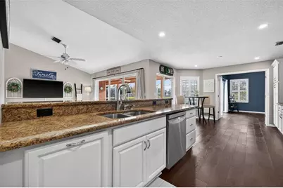 1628 Glen Oak Lane, Lutz, FL 33549 - Photo 9