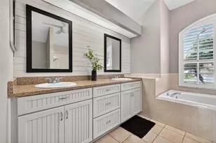 1628 Glen Oak Ln, Lutz, FL 33549 - Photo 17