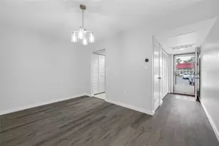 5860 38th Ave N, Saint Petersburg, FL 33710 - Photo 5