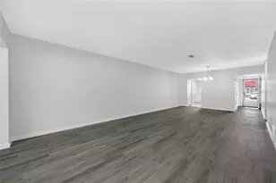 5860 38th Ave N, Saint Petersburg, FL 33710 - Photo 11