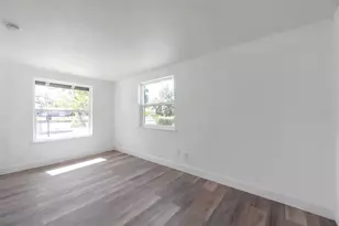 921 7th St NW, Largo, FL 33770 - Photo 11