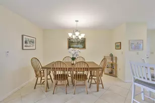 1520 Danbury Dr, Sun City Center, FL 33573 - Photo 9