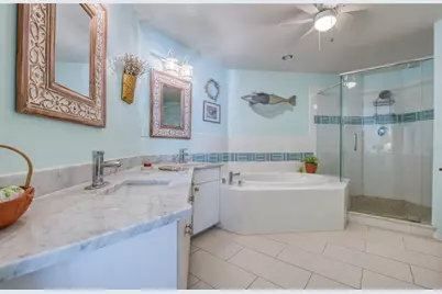 9211 Captiva Circle, Saint Pete Beach, FL 33706 - Photo 23