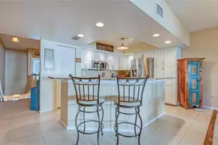 9211 Captiva Cir, Saint Pete Beach, FL 33706 - Photo 7