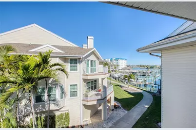 9211 Captiva Circle, Saint Pete Beach, FL 33706 - Photo 21