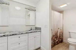 9628 Davis Rd, Tampa, FL 33637 - Photo 15
