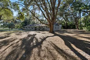 9628 Davis Rd, Tampa, FL 33637 - Photo 39