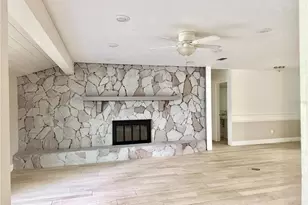 9628 Davis Rd, Tampa, FL 33637 - Photo 7