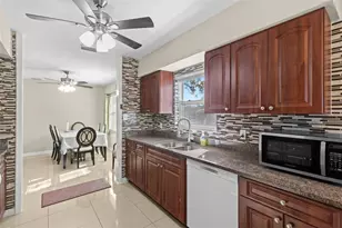 1817 Heather Ave, Tampa, FL 33612 - Photo 21