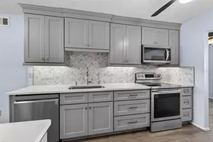 2370 Jamaican St, Clearwater, FL 33763 - Photo 9