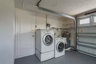 10521 Oak Hill Dr, Port Richey, FL 34668 - Photo 25