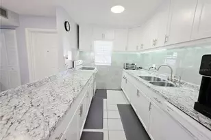 6960 20th Ave N, Saint Petersburg, FL 33710 - Photo 7