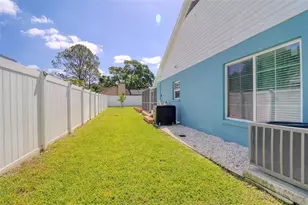 16605 Round Oak Dr, Tampa, FL 33618 - Photo 49
