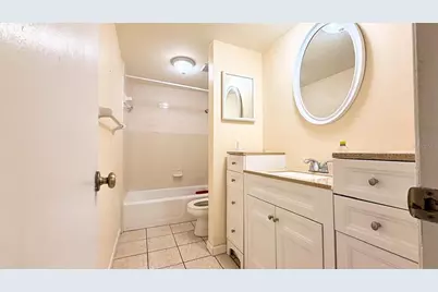 175 Picardy Villa Circle #202, Brandon, FL 33510 - Photo 5