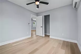 2465 16th Ave S, Saint Petersburg, FL 33712 - Photo 15