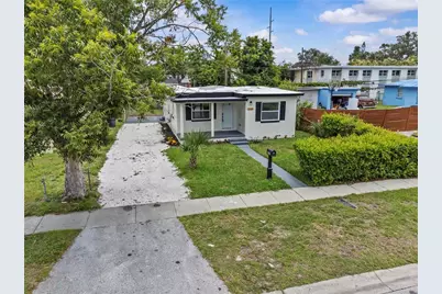 2465 16th Avenue S, Saint Petersburg, FL 33712 - Photo 1